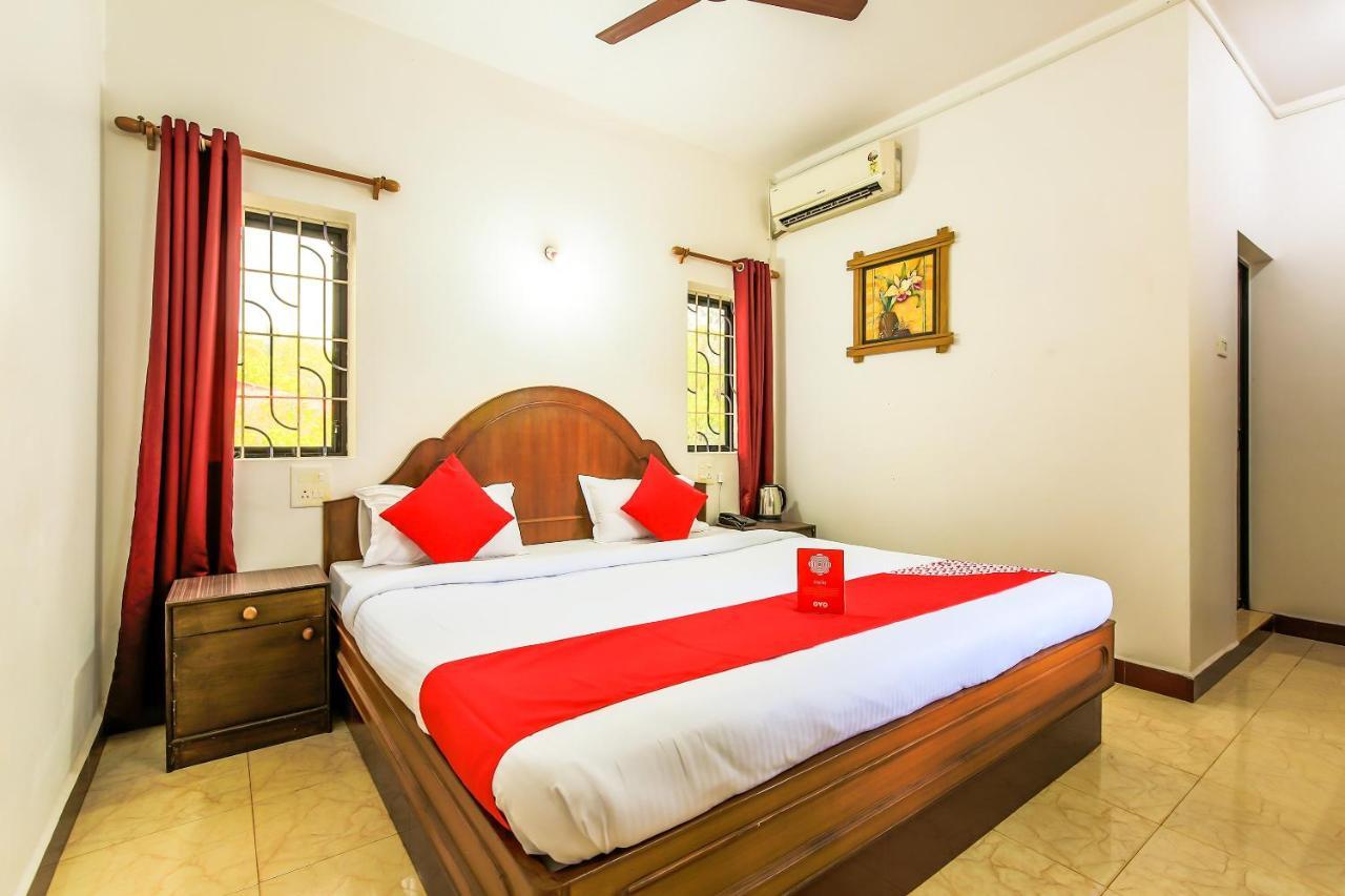 Oyo 13311 The White Feather Hotel Mandrem Buitenkant foto
