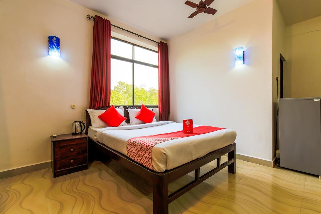 Oyo 13311 The White Feather Hotel Mandrem Buitenkant foto