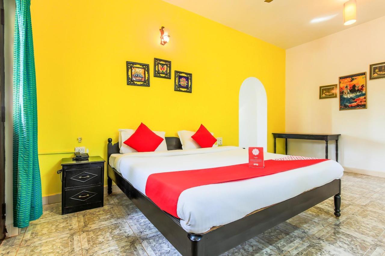 Oyo 13311 The White Feather Hotel Mandrem Buitenkant foto